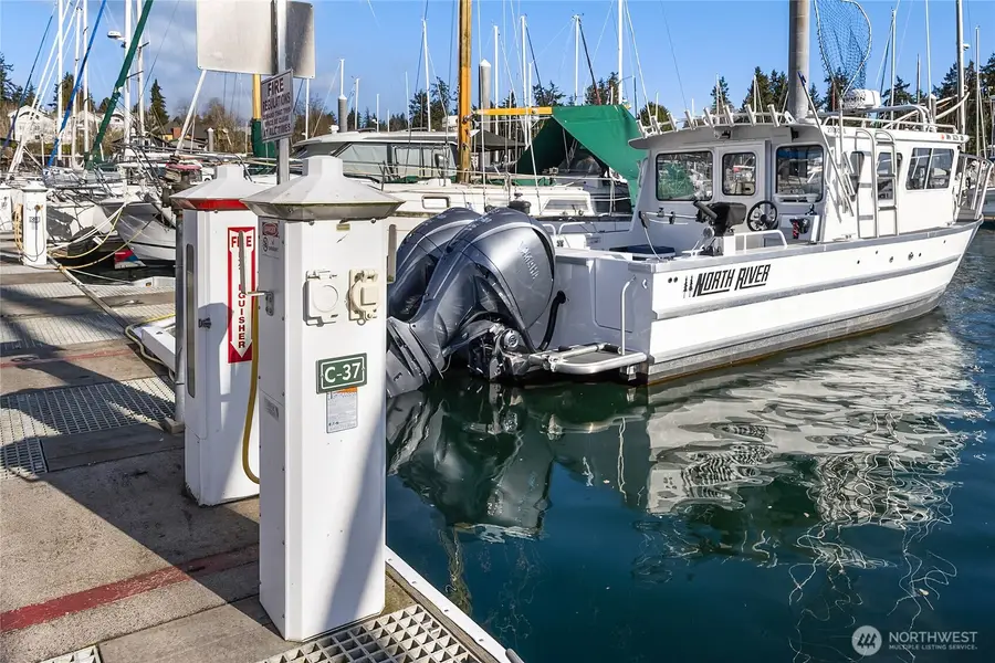 141 Parfitt Way Sw #C37, Bainbridge Island, WA 98110 - #2