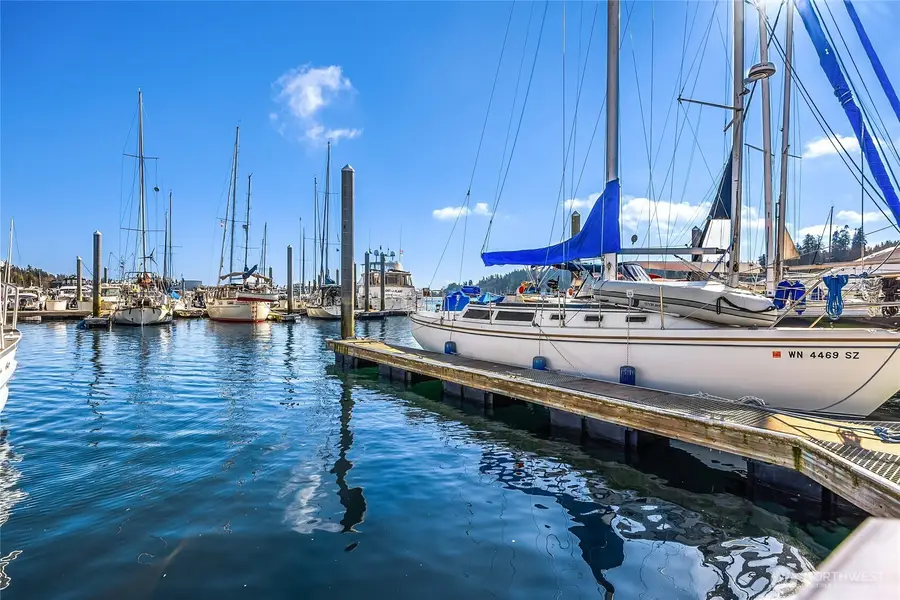 141 Parfitt Way Sw #C37, Bainbridge Island, WA 98110 - #3