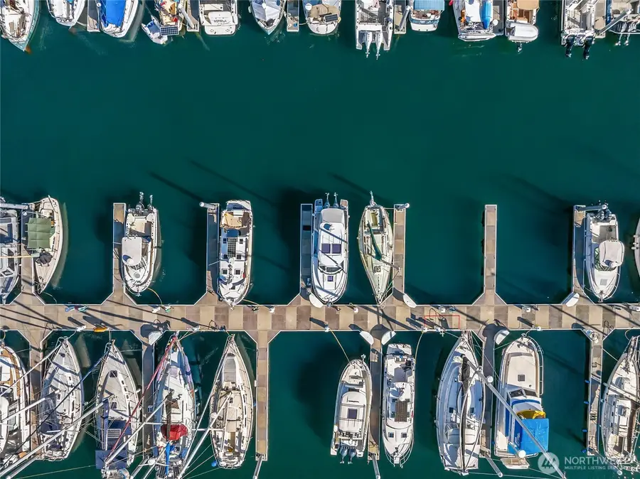 141 Parfitt Way Sw #B37, Bainbridge Island, WA 98110 - #3