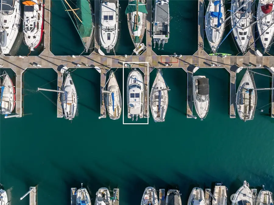 141 Parfitt Way Sw #C36, Bainbridge Island, WA 98110 - #2