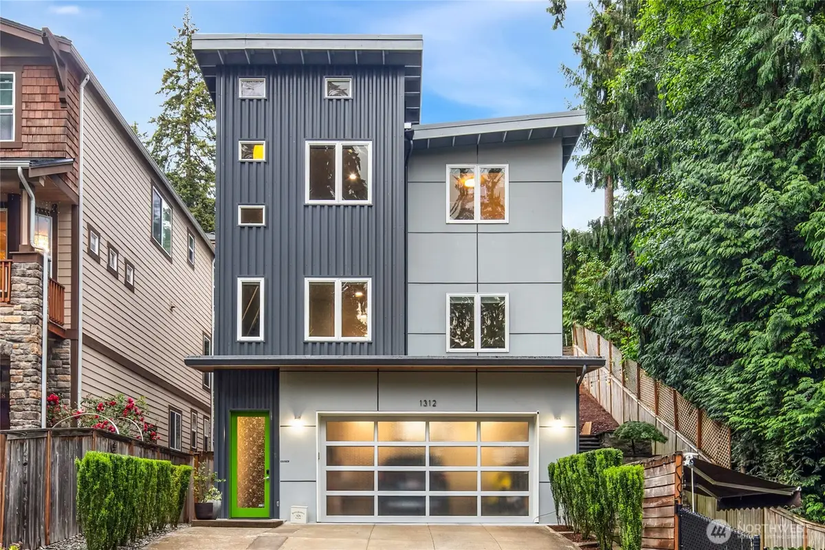 1312 211th Avenue Ne, Sammamish, WA 98074 - #1