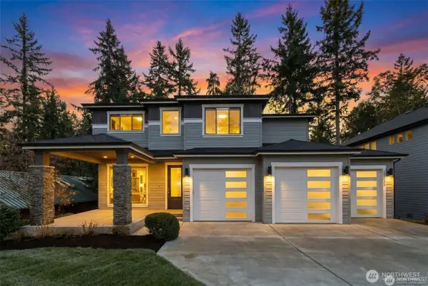 12055 SE May Creek Park Drive, Newcastle, WA 98056