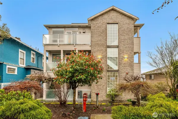 2420 Grand Avenue #301, Everett, WA 98201