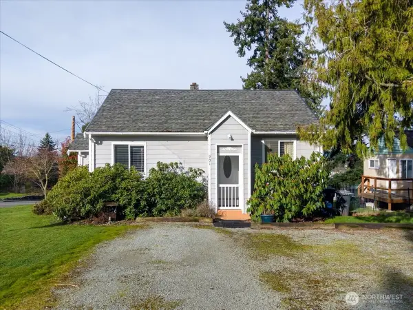 901 N 8th Street, Mount Vernon, WA 98273