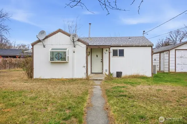 17 E 13th Ave, Kennewick, WA 99336