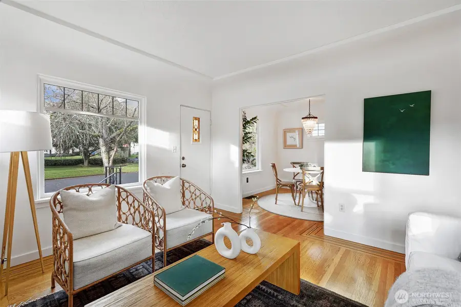 4001 NE 57th Street, Seattle, WA 98105 - #3