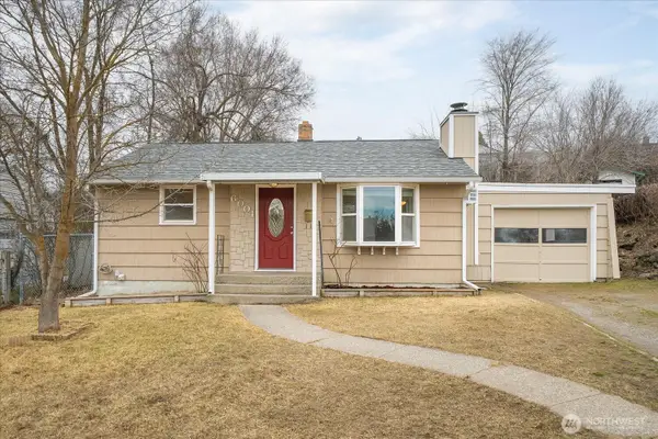 6004 N Douglas Dr, Spokane, WA 99205