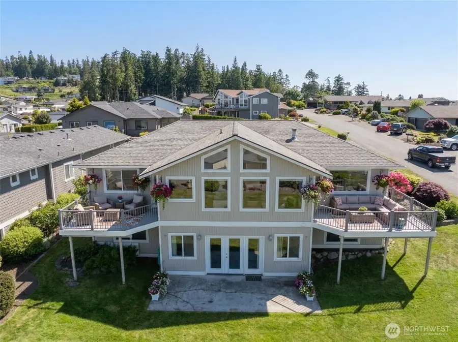 1042 Shorecrest Place, Camano Island, WA 98282 - #2
