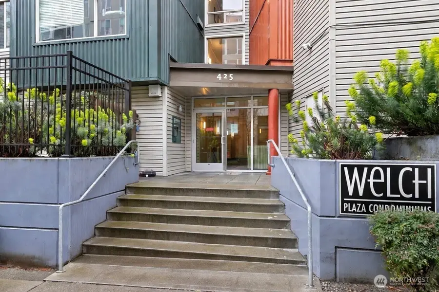 425 23rd Avenue S #A401, Seattle, WA 98144 - #2