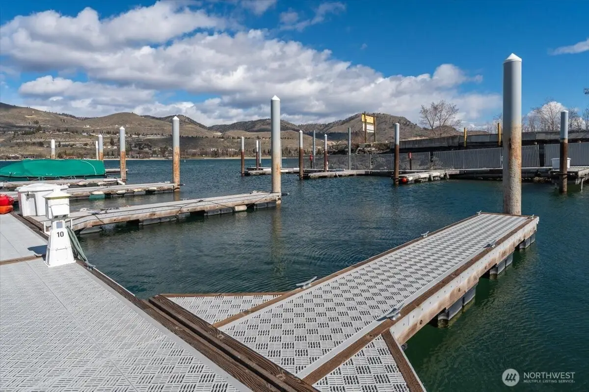 1240 W Woodin Ave #B10, Chelan, WA 98816 - #1