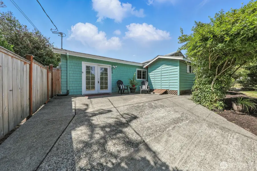 805 36th Street, Anacortes, WA 98221 - #2
