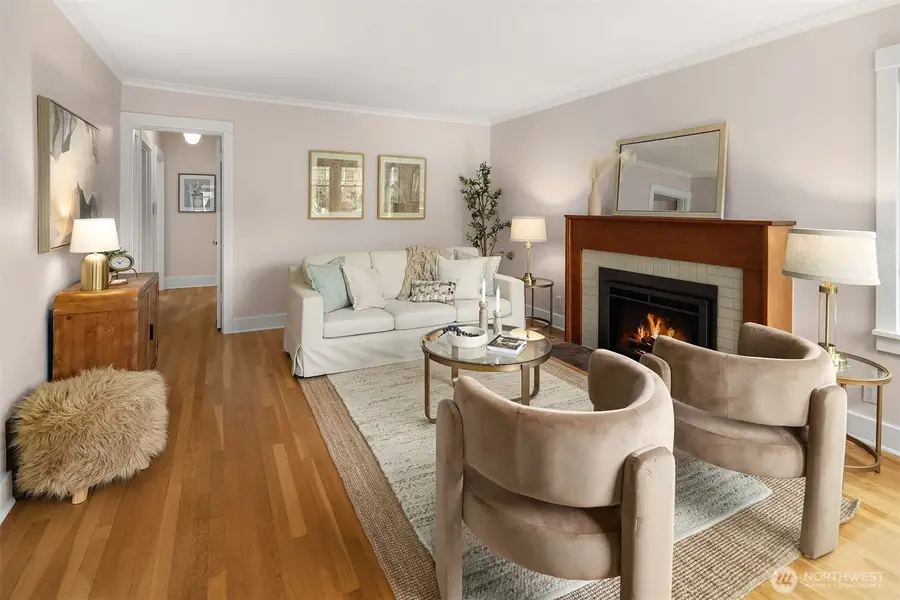 3818 Corliss Avenue N, Seattle, WA 98103 - #2