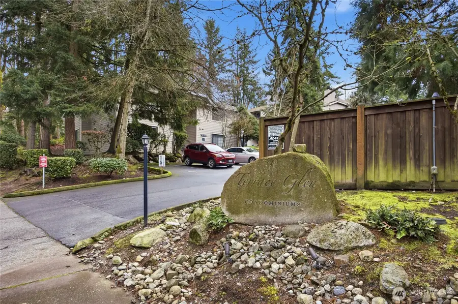 12515 NE 116th Street #B11, Kirkland, WA 98034 - #3
