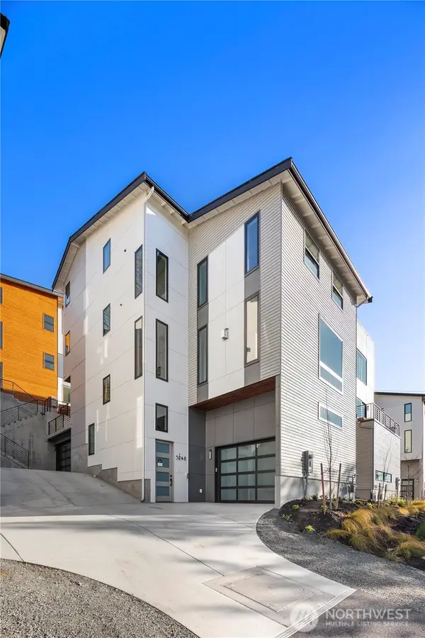 5248 23rd Avenue Sw, Seattle, WA 98106