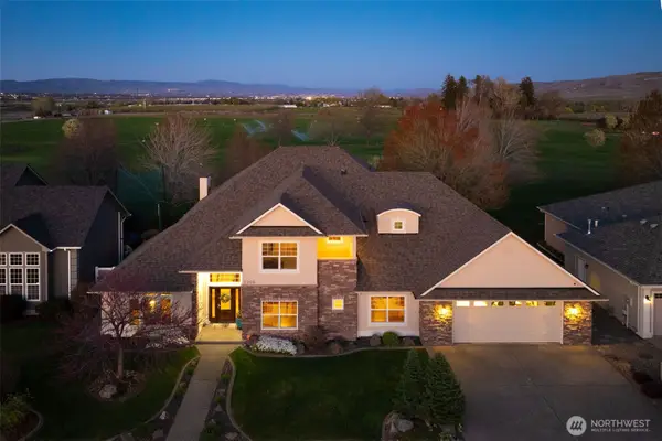 2205 S 88th Avenue, Yakima, WA 98903