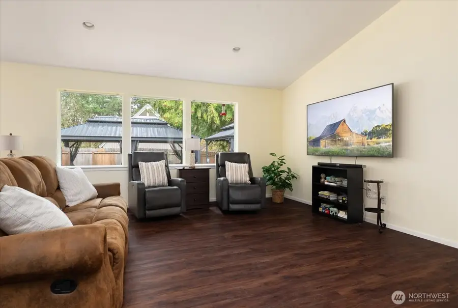 7882 Blakely Avenue, Clinton, WA 98236 - #3