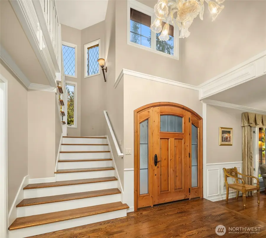 3240 126th Avenue Ne, Bellevue, WA 98005 - #3