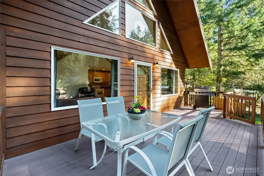 214 Paradise Dr, Ashford, WA 98304 - #3