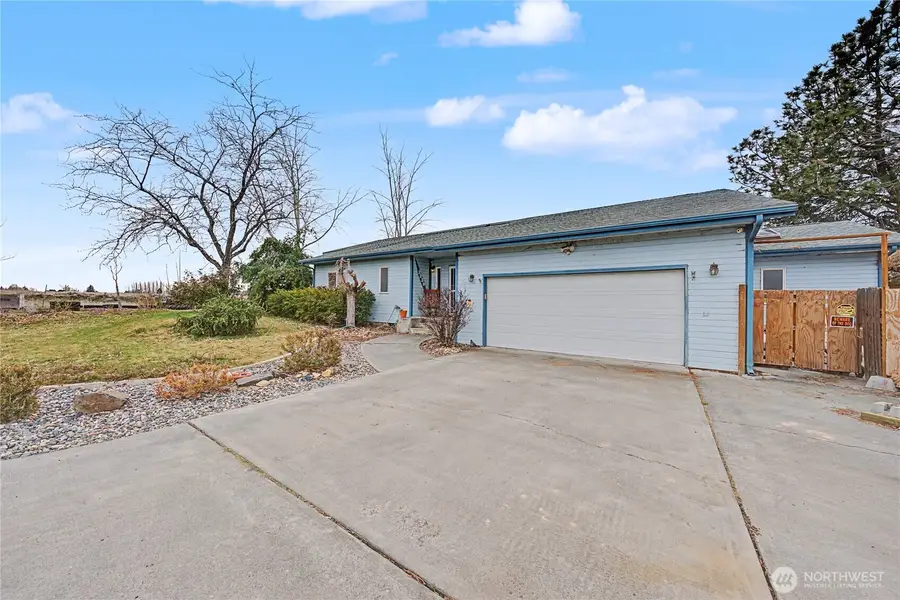 2238 S Crestmont Drive, Moses Lake, WA 98837 - #2