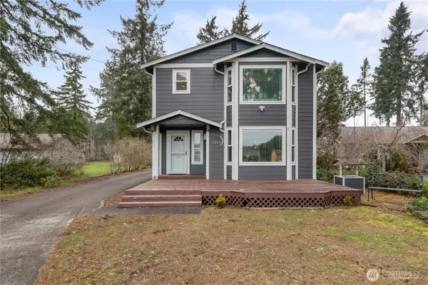 1311 E Island Lake Drive, Shelton, WA 98584