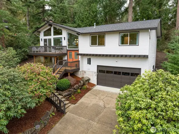 17603 NE 30th Place, Redmond, WA 98052
