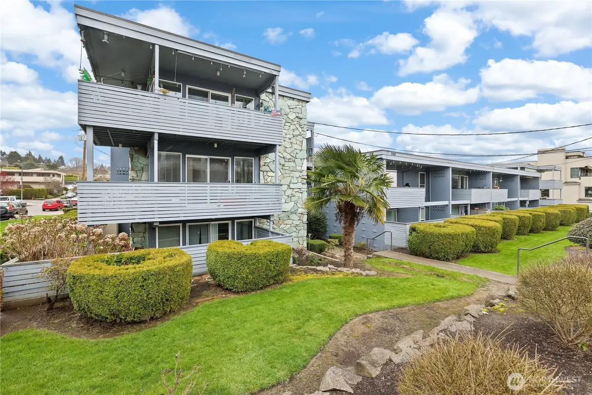 22612 6th Avenue S #15, Des Moines, WA 98198 - #1