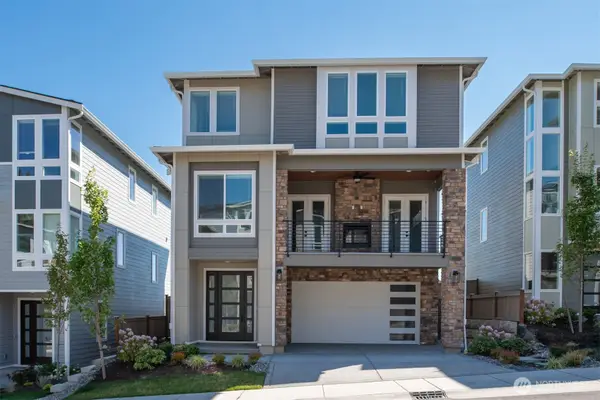 7574 S 130th Place, Seattle, WA 98178