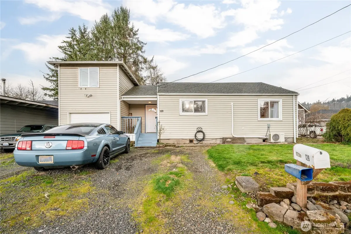 129 Yelton Drive, Longview, WA 98632 - #1
