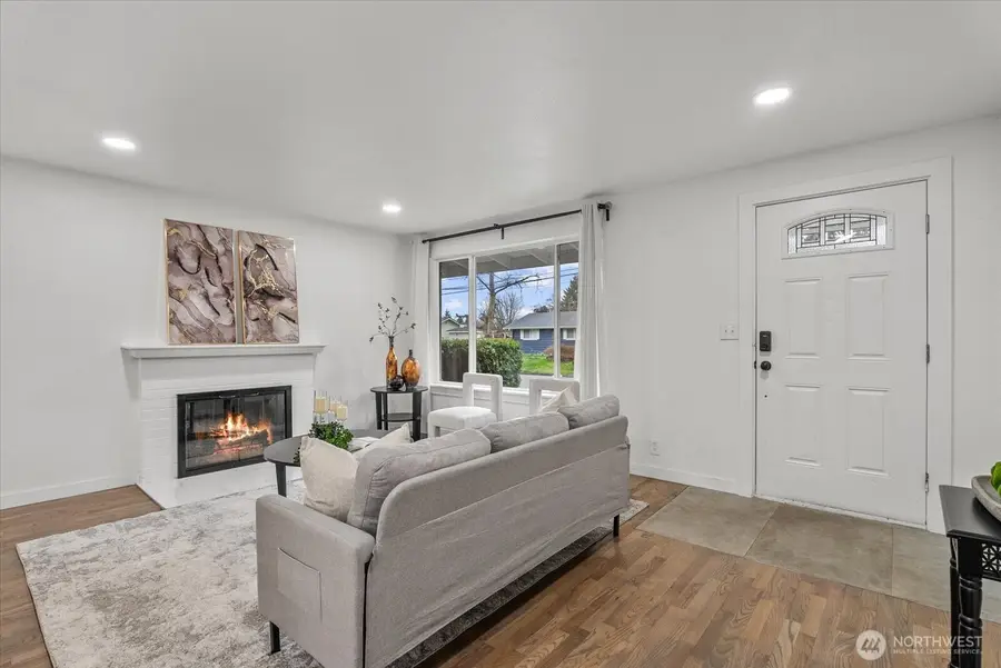 606 25th Street Se, Auburn, WA 98002 - #3