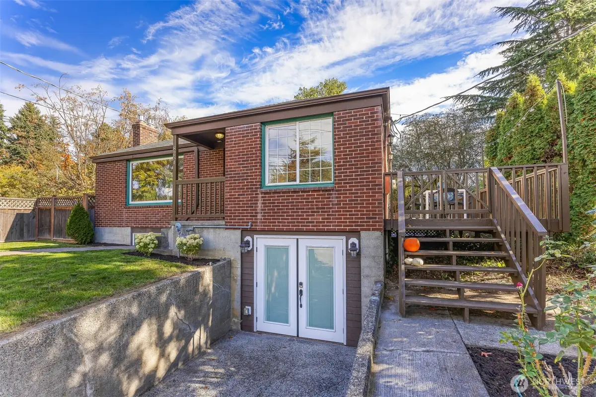 8254 Bagley Avenue N, Seattle, WA 98103 - #1