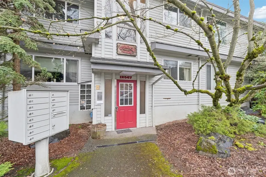12567 35th Avenue Ne #204, Seattle, WA 98125 - #2