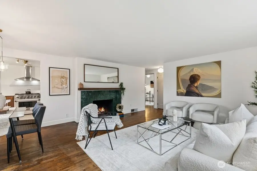 9444 26th Avenue Sw, Seattle, WA 98106 - #3