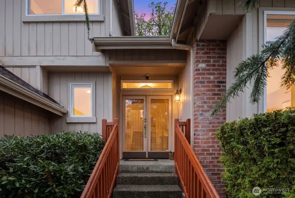 8218 126th Place Se, Newcastle, WA 98056