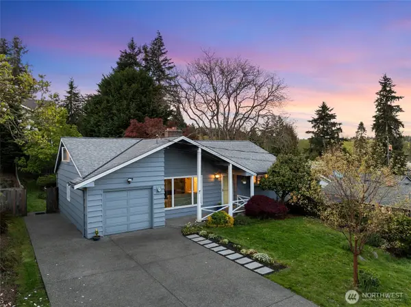 2532 NE 108th Place, Seattle, WA 98125