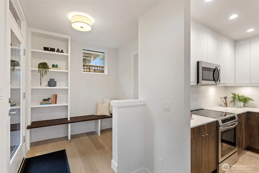 7338 27th Avenue Nw, Seattle, WA 98117 - #3