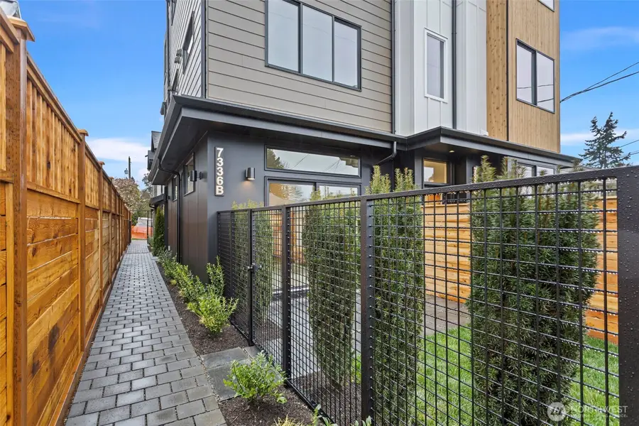 7336 27th Avenue Nw #B, Seattle, WA 98117 - #2
