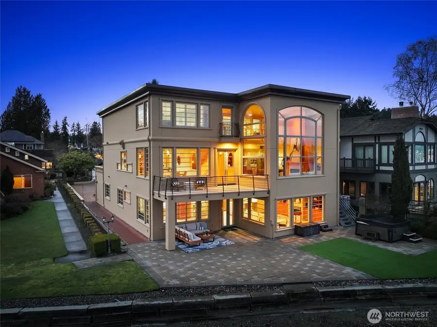 4701 NE Shore Place, Lake Forest Park, WA 98155 - #3