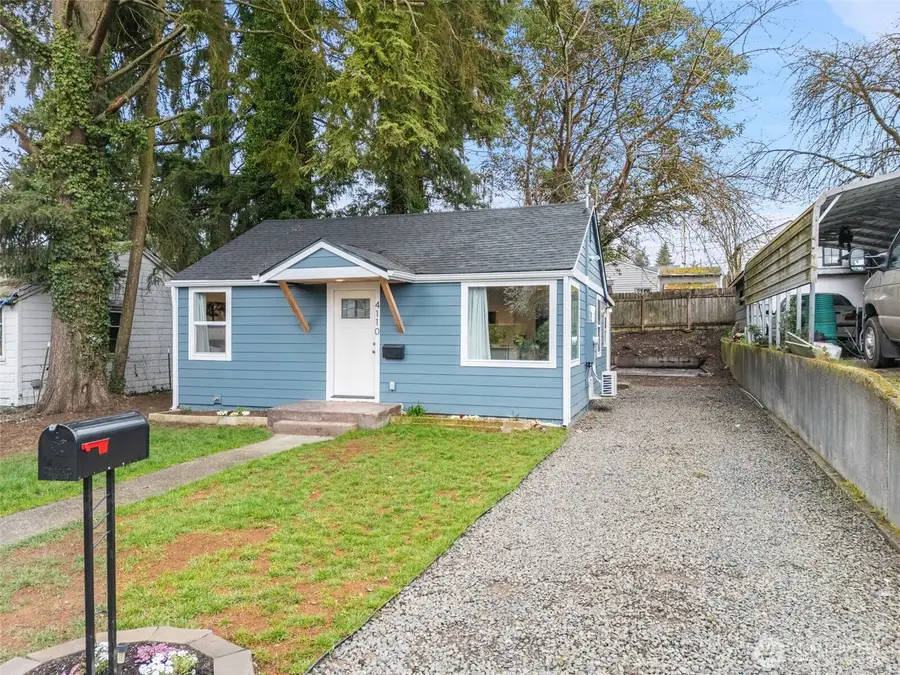 4110 W J Street, Bremerton, WA 98312 - #3