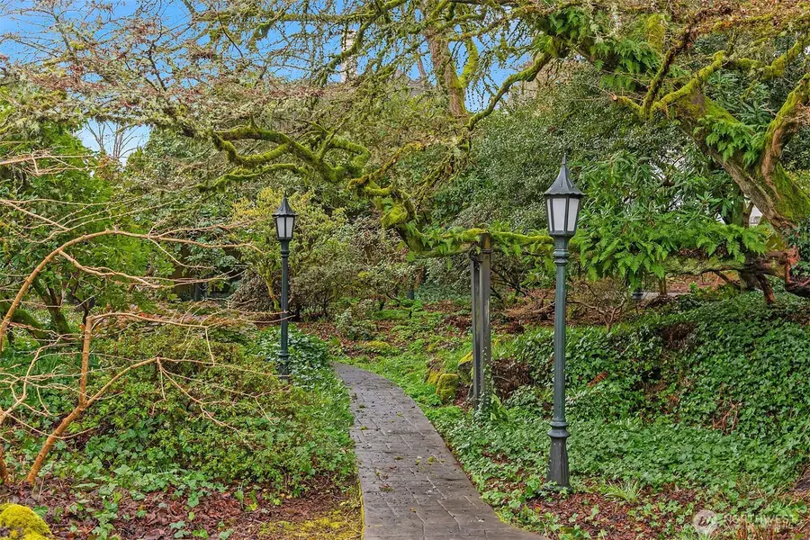 1118000703 Broadmoor Drive E #130, Seattle, WA 98112 - #2