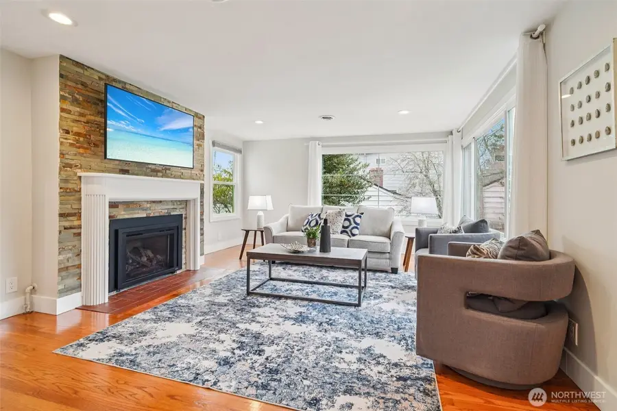 3216 24th Avenue W, Seattle, WA 98199 - #2