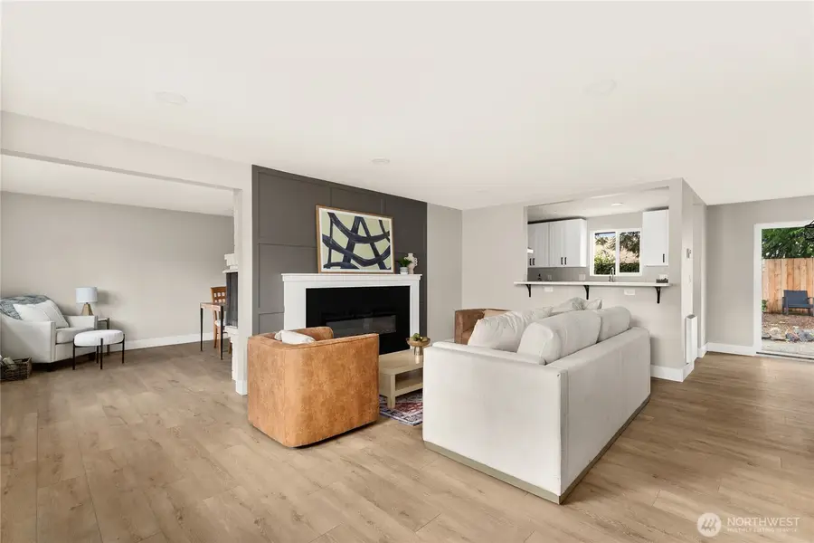 1402 N 136th Street, Seattle, WA 98133 - #3