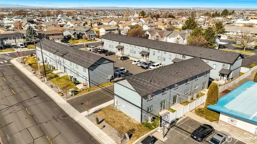 1525 S Monroe Street, Moses Lake, WA 98837 - #2
