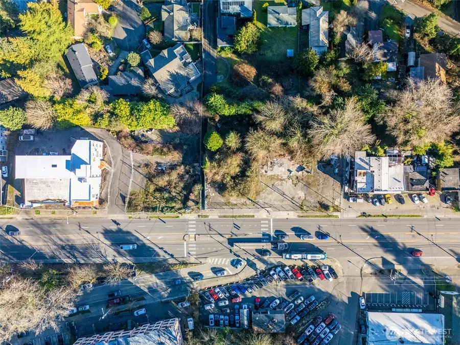 10400 Lake City Way Ne, Seattle, WA 98125 - #2