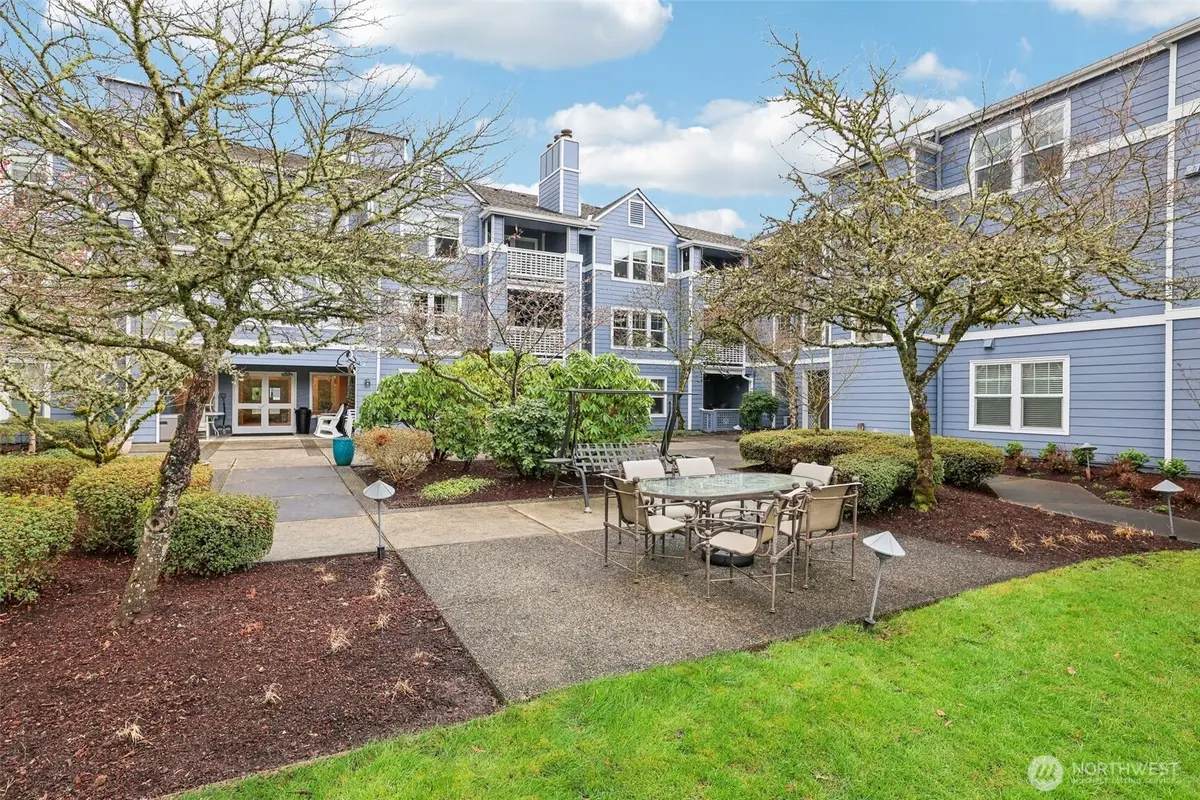 3935 226th Place Se #207, Issaquah, WA 98029 - #1