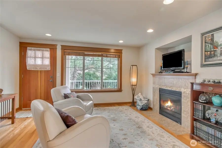 4415 40th Avenue Sw, Seattle, WA 98116 - #3