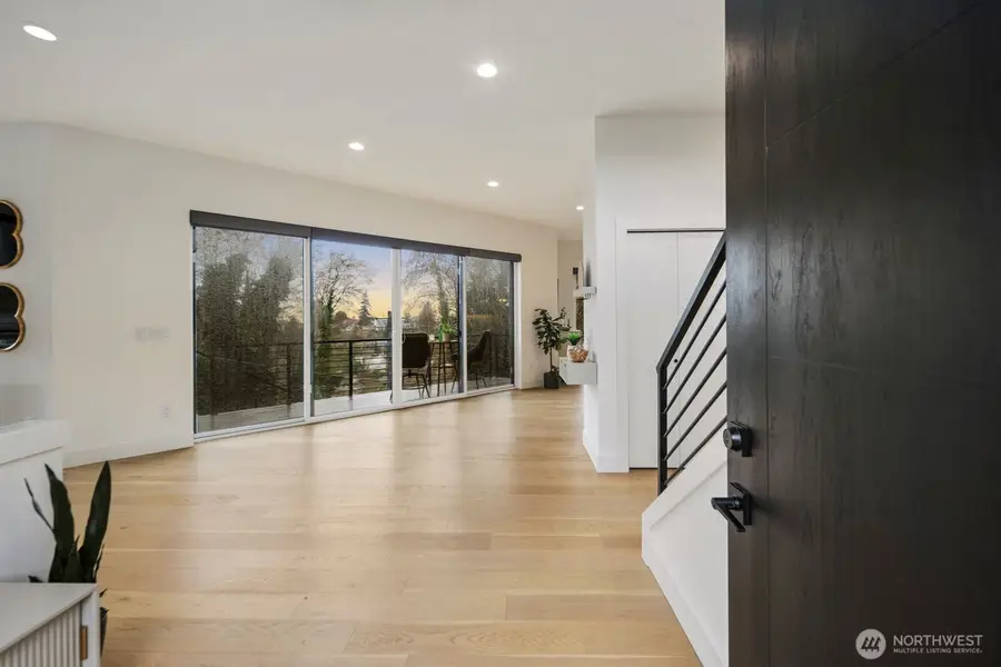 5059 37th Avenue Sw, Seattle, WA 98126 - #2