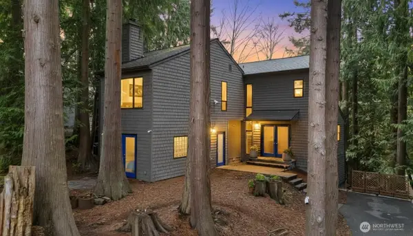 9238 50th Place W, Mukilteo, WA 98275