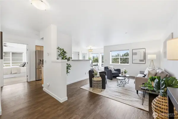 300 High School Road Ne #300, Bainbridge Island, WA 98110