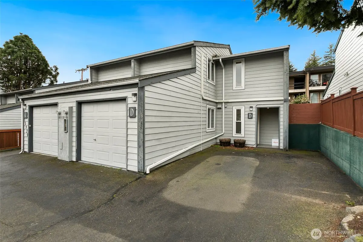 15929 3rd Place Sw #D, Burien, WA 98166 - #1