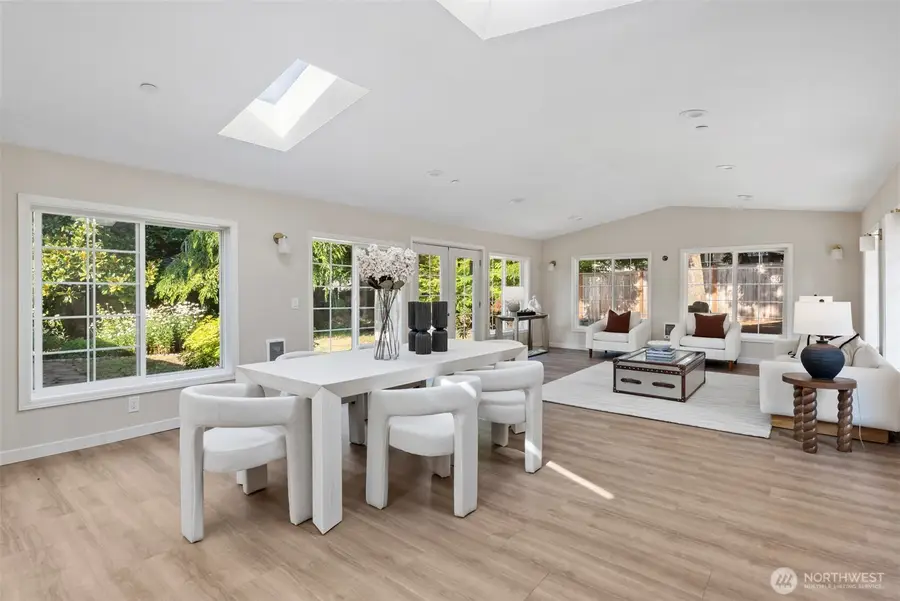 9223 128th Avenue Ne, Kirkland, WA 98033 - #3